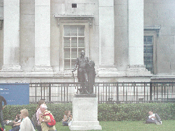 statue of george washington