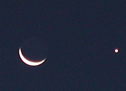 waning crescent moon next to venus