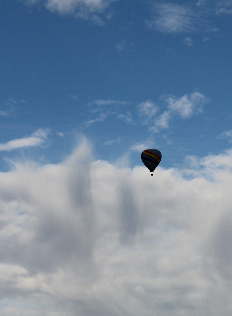 sunday morning balloon over lancaster