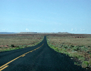 road to meteor crater